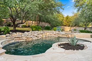 13300 Country Lake Dr, Austin, TX 78732 - Photo 20