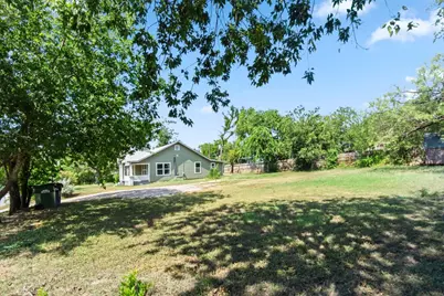 409 N Vandeveer Street, Burnet, TX 78611 - Photo 1