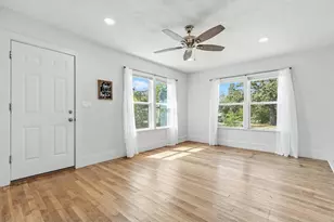 409 N Vandeveer St, Burnet, TX 78611 - Photo 10