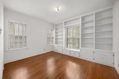 2207 Mountain View Road, Austin, TX 78703 - Photo 4