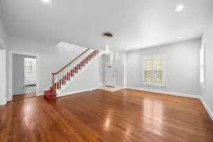 2207 Mountain View Rd, Austin, TX 78703 - Photo 2