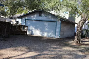 6106 Felix Ave, Austin, TX 78741 - Photo 20