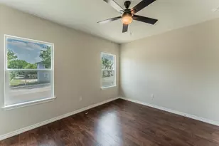 717 Fair Ave, San Antonio, TX 78223 - Photo 16