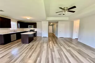 108 King Elder Ln, Leander, TX 78641 - Photo 2