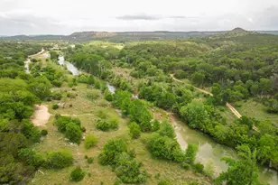 107 Edgewater Dr, Wimberley, TX 78676 - Photo 1