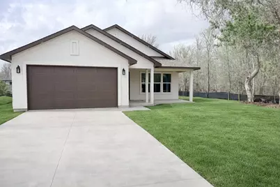 137 E Pauwela Lane, Bastrop, TX 78602 - Photo 2