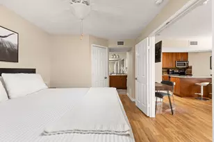 7685 Northcross Dr, Austin, TX 78757 - Photo 12