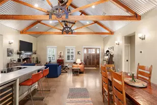 315 Hays St, Dripping Springs, TX 78620 - Photo 16