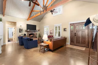 315 Hays Street, Dripping Springs, TX 78620 - Photo 4