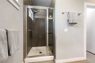 301 W Stassney Ln, Austin, TX 78745 - Photo 20