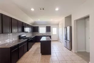5909 Urbano Bnd, Round Rock, TX 78665 - Photo 2