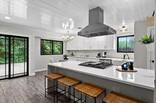 7906 Wycombe Dr, Austin, TX 78749 - Photo 2