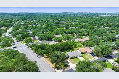 7906 Wycombe Drive, Austin, TX 78749 - Photo 34