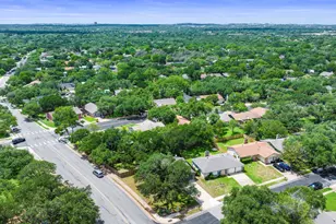7906 Wycombe Dr, Austin, TX 78749 - Photo 34