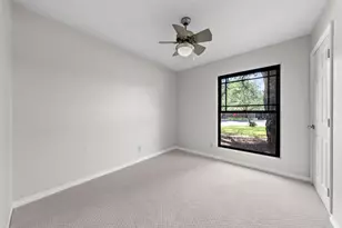 7906 Wycombe Dr, Austin, TX 78749 - Photo 20