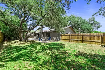 7906 Wycombe Drive, Austin, TX 78749 - Photo 30