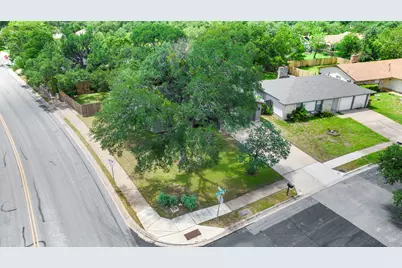 7906 Wycombe Drive, Austin, TX 78749 - Photo 26