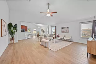 918 Valley View Dr, Leander, TX 78641 - Photo 4