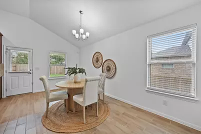 918 Valley View Drive, Leander, TX 78641 - Photo 10