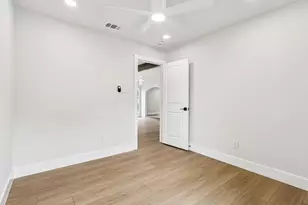 11809 Charing Cross Rd, Austin, TX 78759 - Photo 20