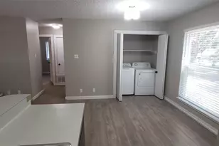 20800 Bonanza St, Lago Vista, TX 78645 - Photo 8