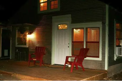 704 Franklin Boulevard #B, Austin, TX 78751 - Photo 2