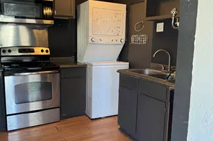 704 Franklin Blvd, Austin, TX 78751 - Photo 4