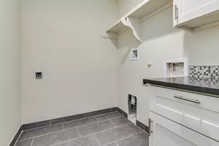 6412 Carson Rdg, Austin, TX 78741 - Photo 20
