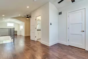 6412 Carson Rdg, Austin, TX 78741 - Photo 18