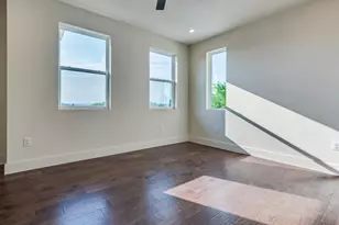 6412 Carson Rdg, Austin, TX 78741 - Photo 14