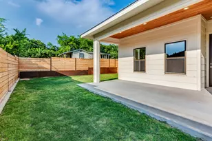 6412 Carson Rdg, Austin, TX 78741 - Photo 24