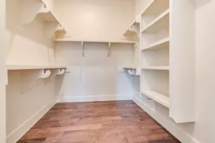 6412 Carson Rdg, Austin, TX 78741 - Photo 12