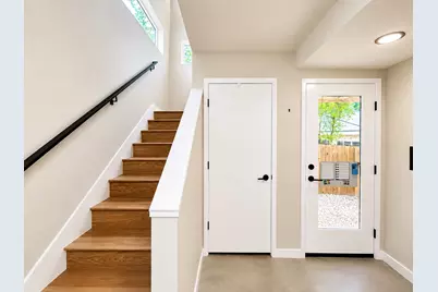 913 Duncan Lane #201, Austin, TX 78705 - Photo 14