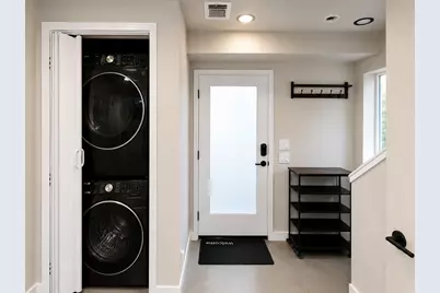 913 Duncan Lane #201, Austin, TX 78705 - Photo 16