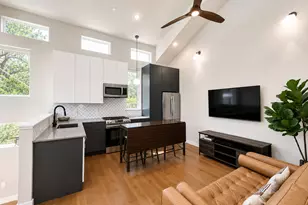 913 Duncan Ln, Austin, TX 78705 - Photo 4