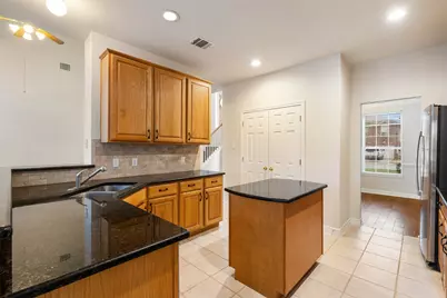 30022 Oakland Hills Drive, Georgetown, TX 78628 - Photo 18