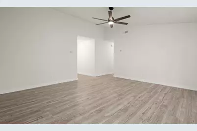 2100 Deadwood Drive, Austin, TX 78744 - Photo 18