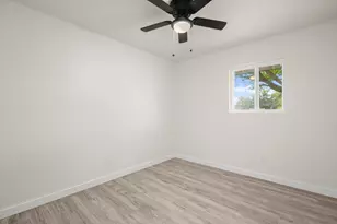 2100 Deadwood Dr, Austin, TX 78744 - Photo 16