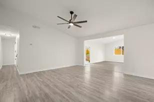 2100 Deadwood Dr, Austin, TX 78744 - Photo 10