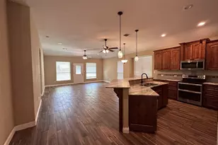 103 S Kanaio Dr, Bastrop, TX 78602 - Photo 6