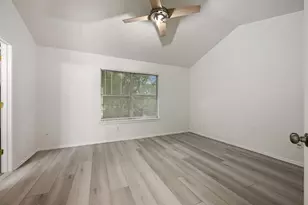 4501 Whispering Valley Dr, Austin, TX 78727 - Photo 24