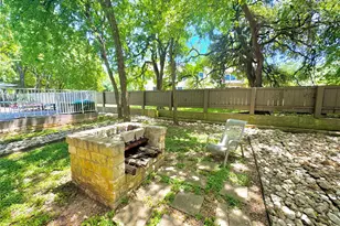 4501 Whispering Valley Dr, Austin, TX 78727 - Photo 36