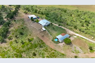 2690 County Road 466, Elgin, TX 78621 - Photo 4