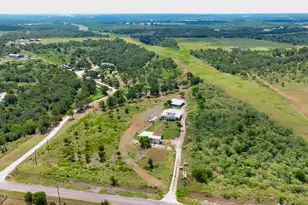 2690 Co Rd 466, Elgin, TX 78621 - Photo 10