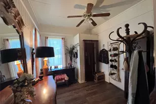 204 Brewster St, Florence, TX 76527 - Photo 14