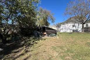 204 Brewster St, Florence, TX 76527 - Photo 24