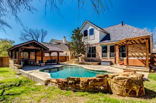 201 Abbott Dr, Austin, TX 78737 - Photo 2