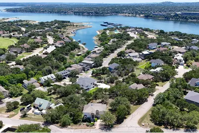 501 Lakeland Circle, Lago Vista, TX 78645 - Photo 34