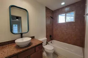 2011 Meadowridge Dr, Austin, TX 78704 - Photo 10