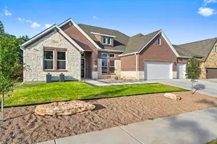 112 Axis Loop, Georgetown, TX 78628 - Photo 2